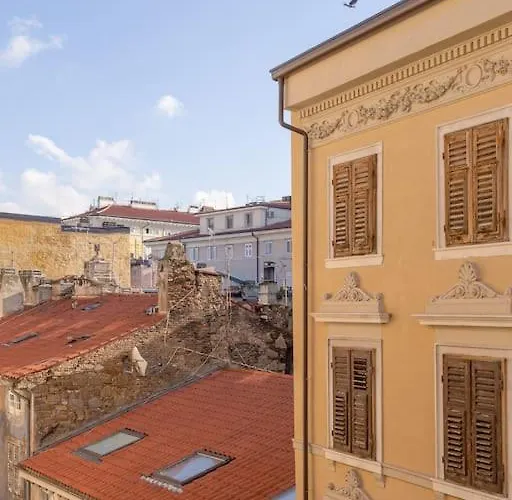 Stylish - Casa Leone - Center